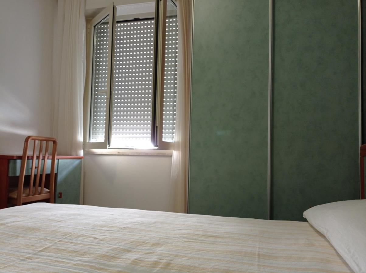 Hotel Costanza Cesenatico Esterno foto