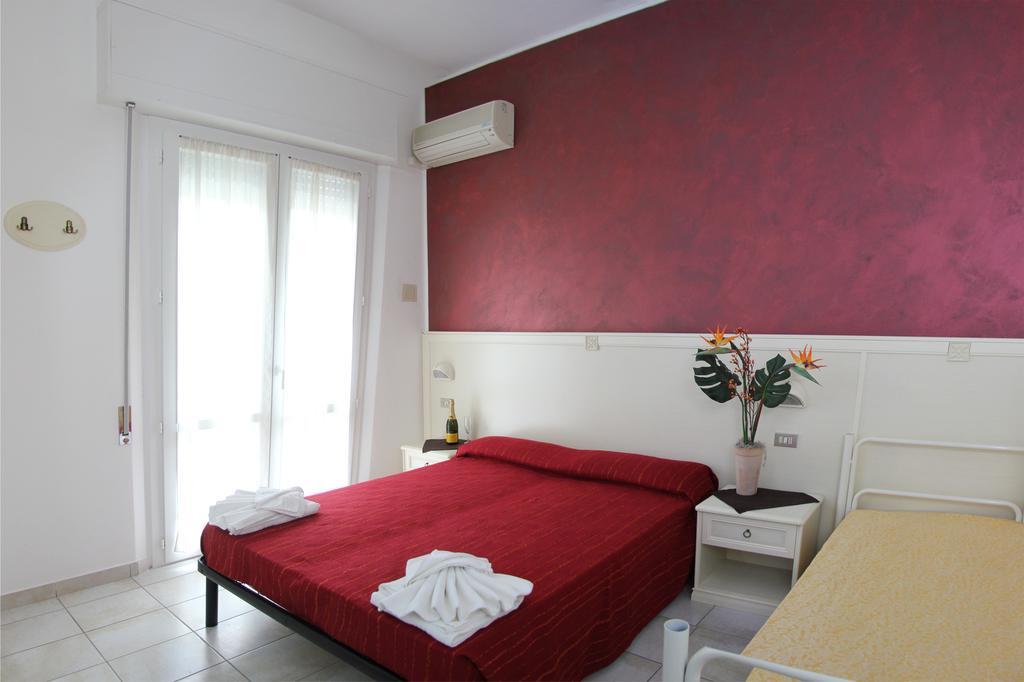 Hotel Costanza Cesenatico Camera foto